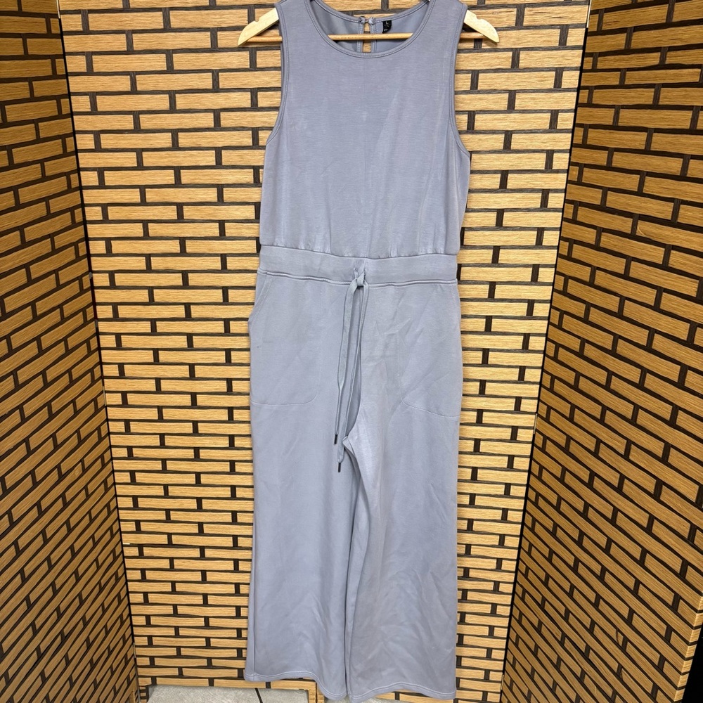 Automet Gray Jumpsuit Size Large‎